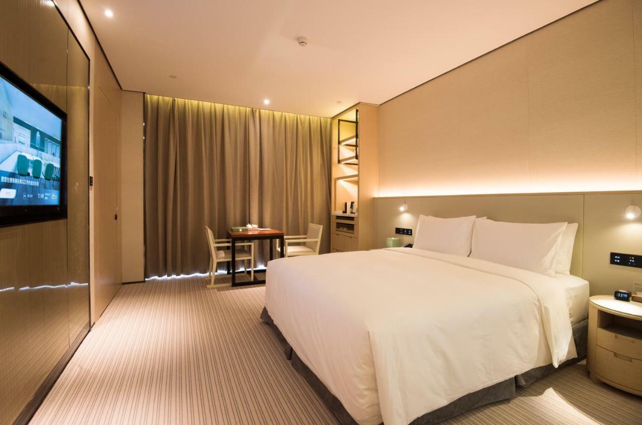 Virtuous World Hotel Foshan Exterior foto